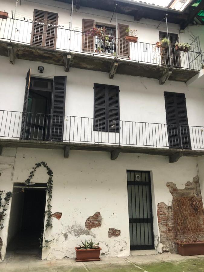 Dolce Eporedia Intero Alloggio Nel Centro Storico Ιβρέα Εξωτερικό φωτογραφία