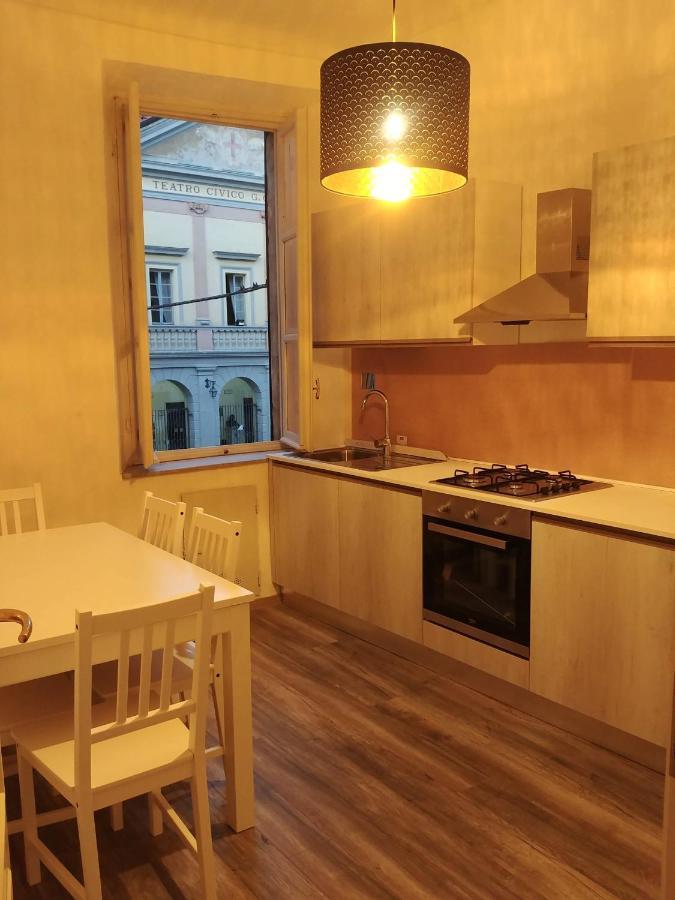 Dolce Eporedia Intero Alloggio Nel Centro Storico Ιβρέα Εξωτερικό φωτογραφία